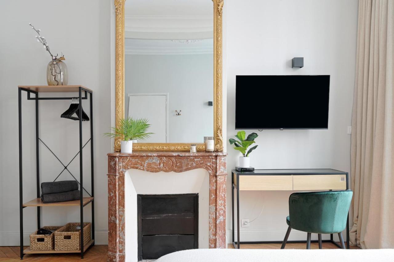 Studio Quartier Champs Elysees 2 Free Netflix パリ エクステリア 写真